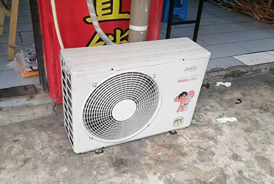 岗巴空调突然不制冷只吹自然风怎么办？